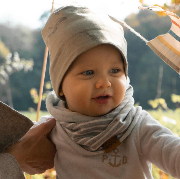 Baby mit Loop